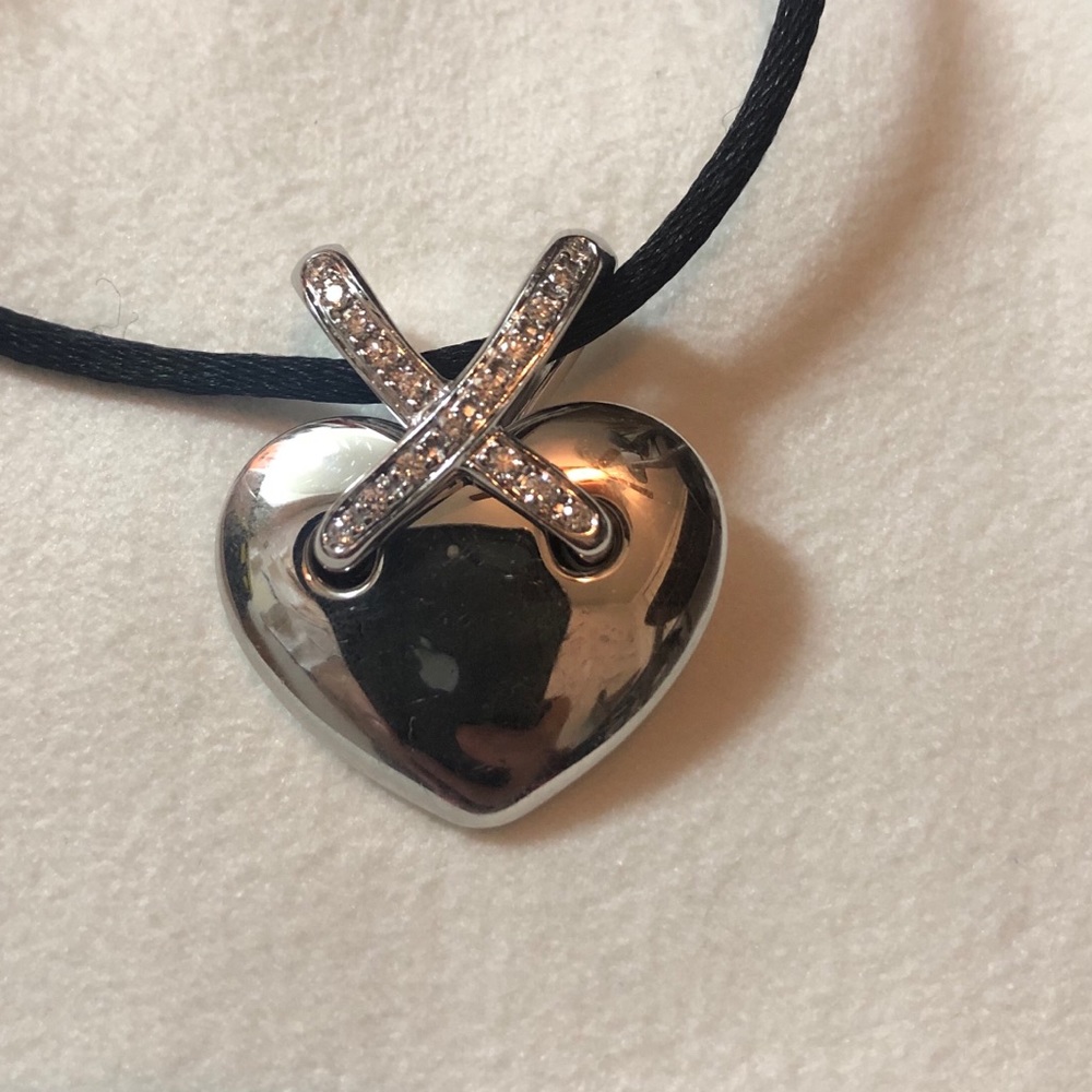 Chaumet Diamond Heart Pendant